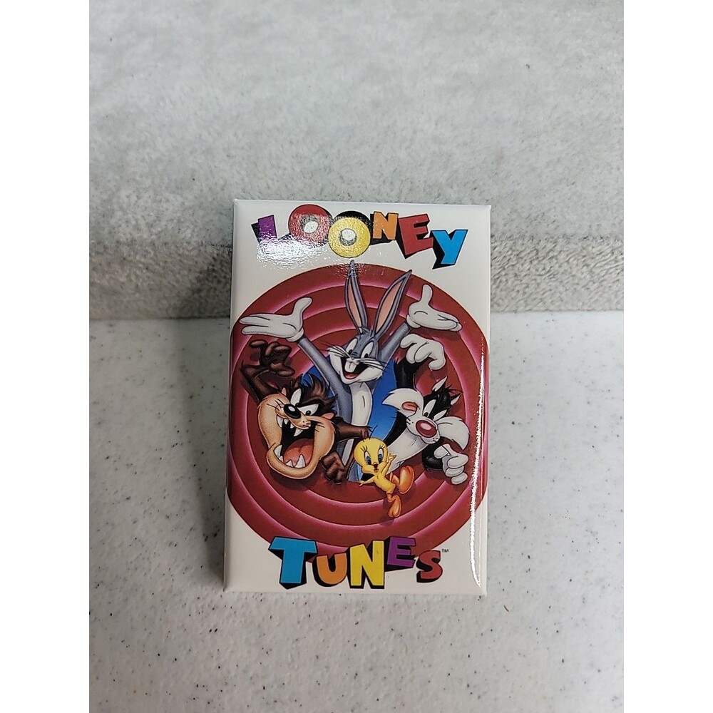 Vintage 1992  Collectibles Looney Tunes Whole Gang Pin 3" X 2"